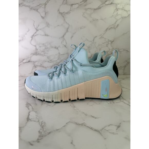 Nike Wmns Free Metcon 6 Premium’Glacier Blue Washed Coral’ HV5228 474 Size 9.5 - Picture 3 of 6